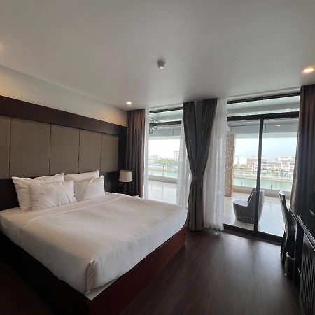 Moon Halo Hotel Hạ Long Exterior foto